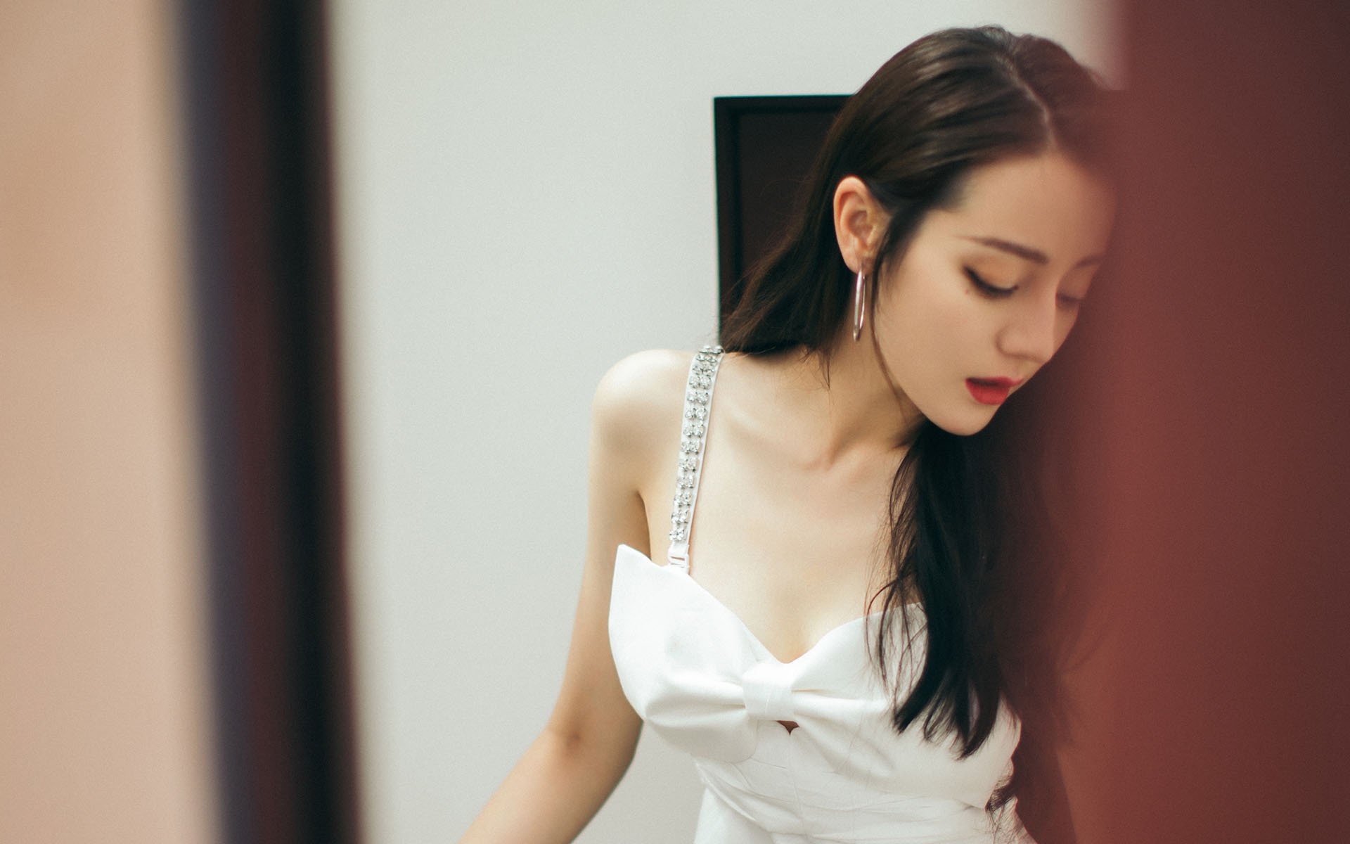 爱游戏官方-传统水袖舞狮比赛，文化盛宴里的运动魅力